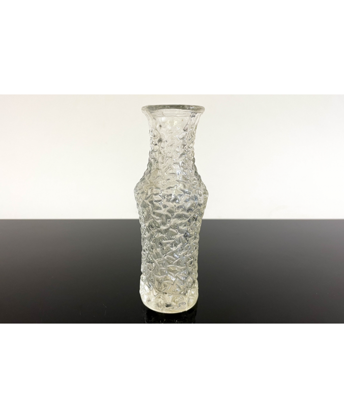 Váza z lisovaného skla V. Hanuš